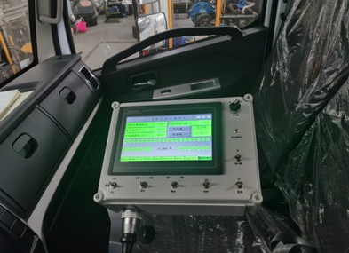 4.2立方智能型瀝青灑布車(chē) 4.2立方智能型瀝青灑布車(chē)