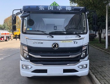 國(guó)六東風(fēng)華神(T3)8噸油罐車(chē) 國(guó)六東風(fēng)華神(T3)8噸油罐車(chē)