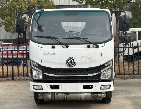 東風(fēng)華神藍牌2.3方加油車_楚勝牌CSC5040GJYEH6型加油車 東風(fēng)華神藍牌2.3方加油車_楚勝牌CSC5040GJYEH6型加油車